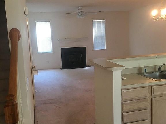 2nd image of 4428 Pottery Ln