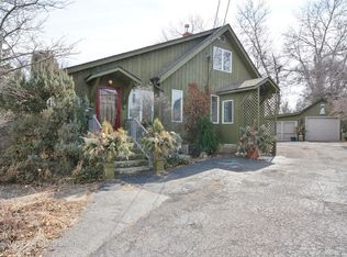 1335 Dean St, St Charles, IL 60174