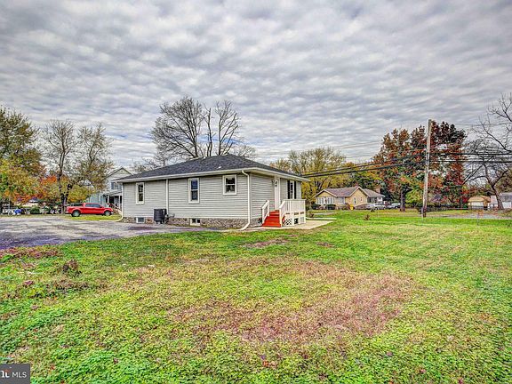 5th image of 207 Nursery Rd