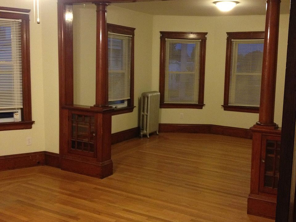 Building Photo 4