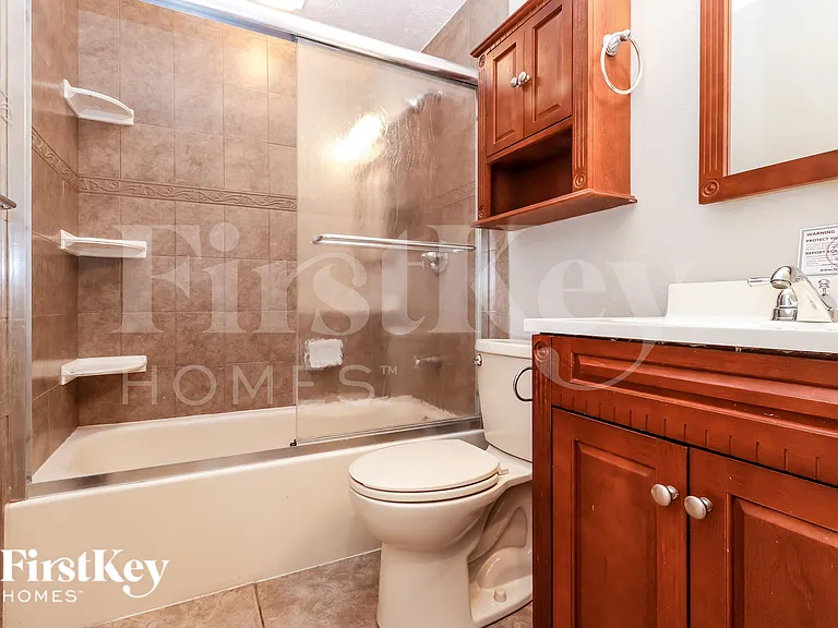 3113 Union St N — Photo 14