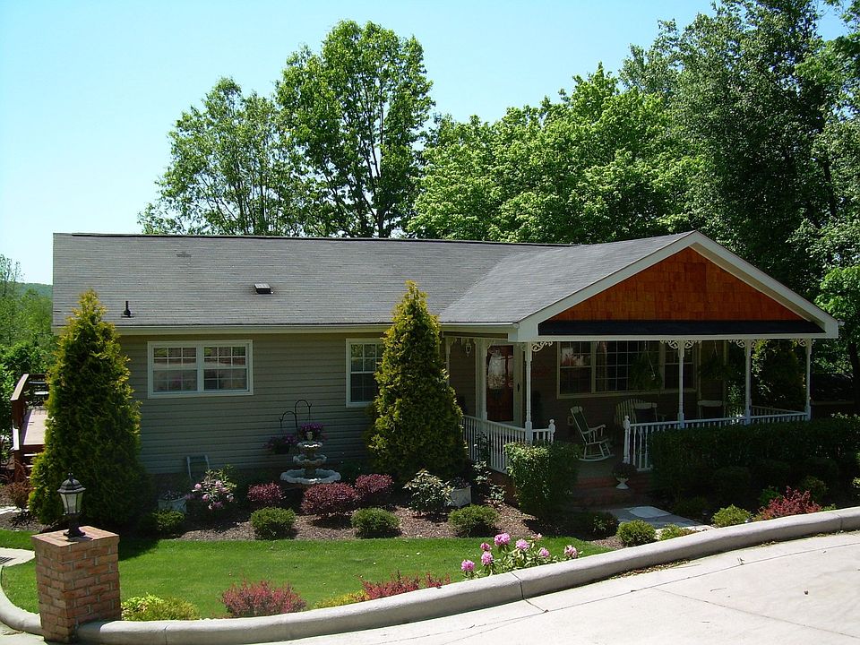 1st image of 326 Whispering Hills Dr