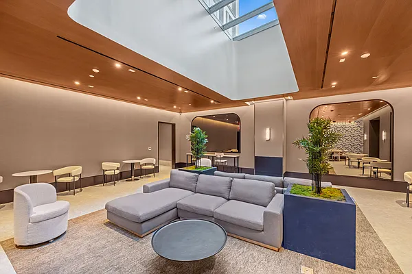 Rented by EXR | media 26