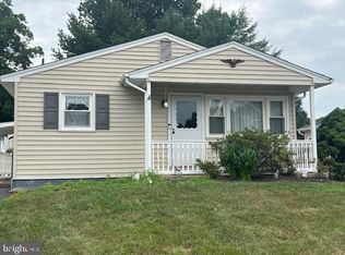 6021 Claire Dr, Elkridge, MD 21075