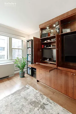 Sold by Sotheby's International Realty | media 21