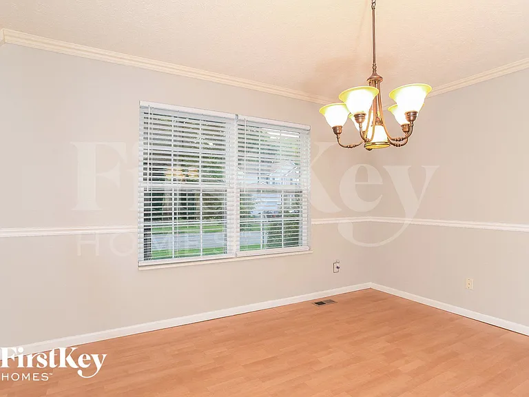 6278 Maple Grv — Photo 4