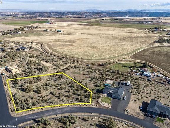 3rd image of 8 NE Lot Hilltop Ln