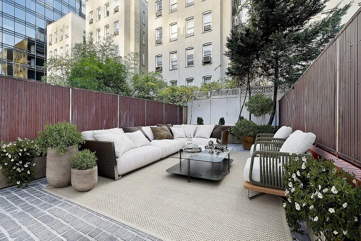 234 East 67th Street — Photo 2