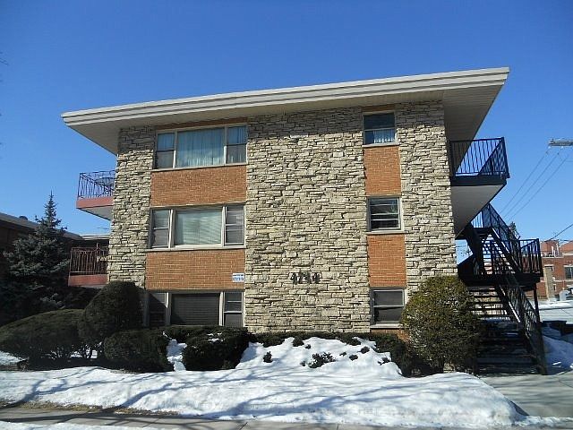 1st image of 4744 N Kenneth Ave APT 2D