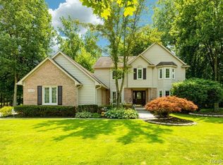 42028 Hunters Rdg, Canton, MI 48188