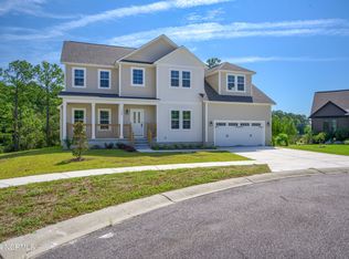 909 Marshview Ct, Hubert, NC 28539