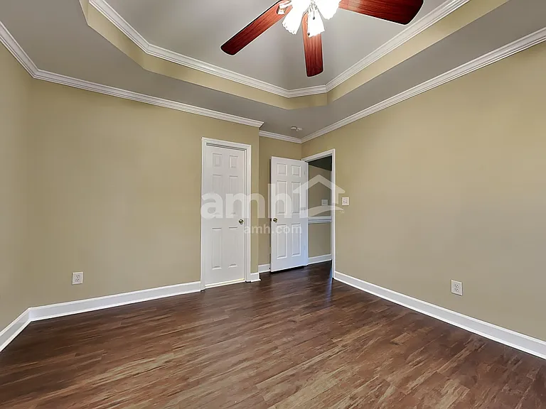 7904 Willow Croft Dr — Photo 12