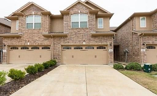 1st image of 209 Barrington Ln
