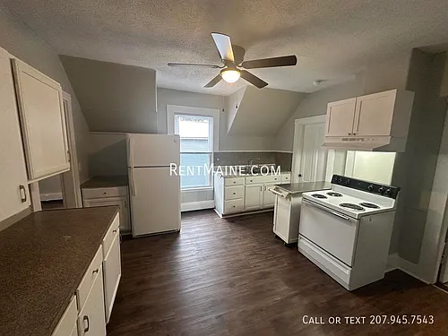 439 4th St #1 Photo 1