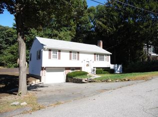 2 Pineridge Rd, Wilmington, MA 01887