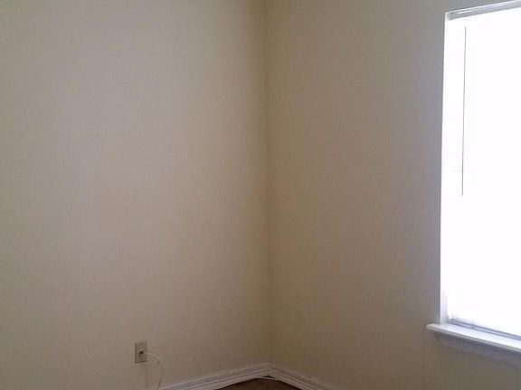 4th image of 648 Milton St