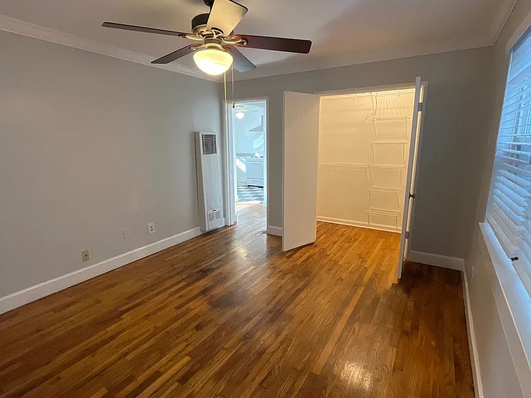 286 9th St NE #6 — Photo 11