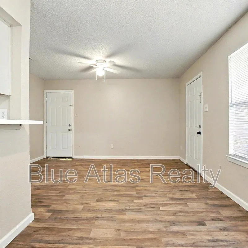 2 bed, 1.0 bath, 700 sqft, $1,395 — Photo 4