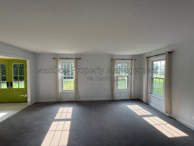 428 Ingleside Dr — Photo 26