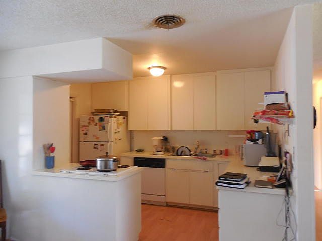 2nd image of 729 Buttonwood Rd
