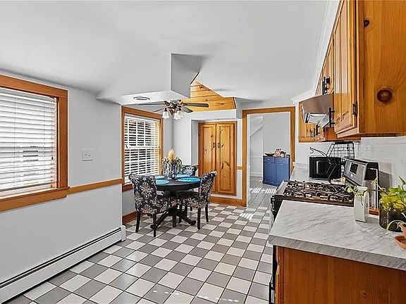 4th image of 45 Denver St #2