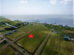 Mockingbird Ln, Smith point, TX 77514