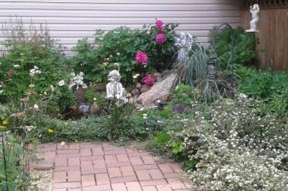 3rd image of 701 Southside Dr