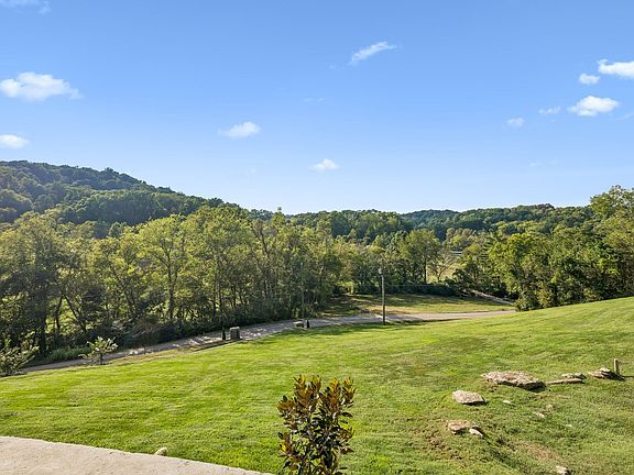 5th image of 7407 Indian Creek Rd