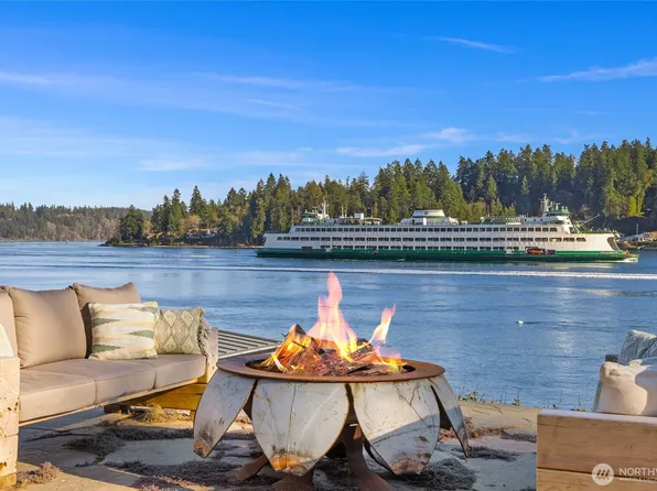 3142 Point White Drive NE, Bainbridge Island, WA 98110