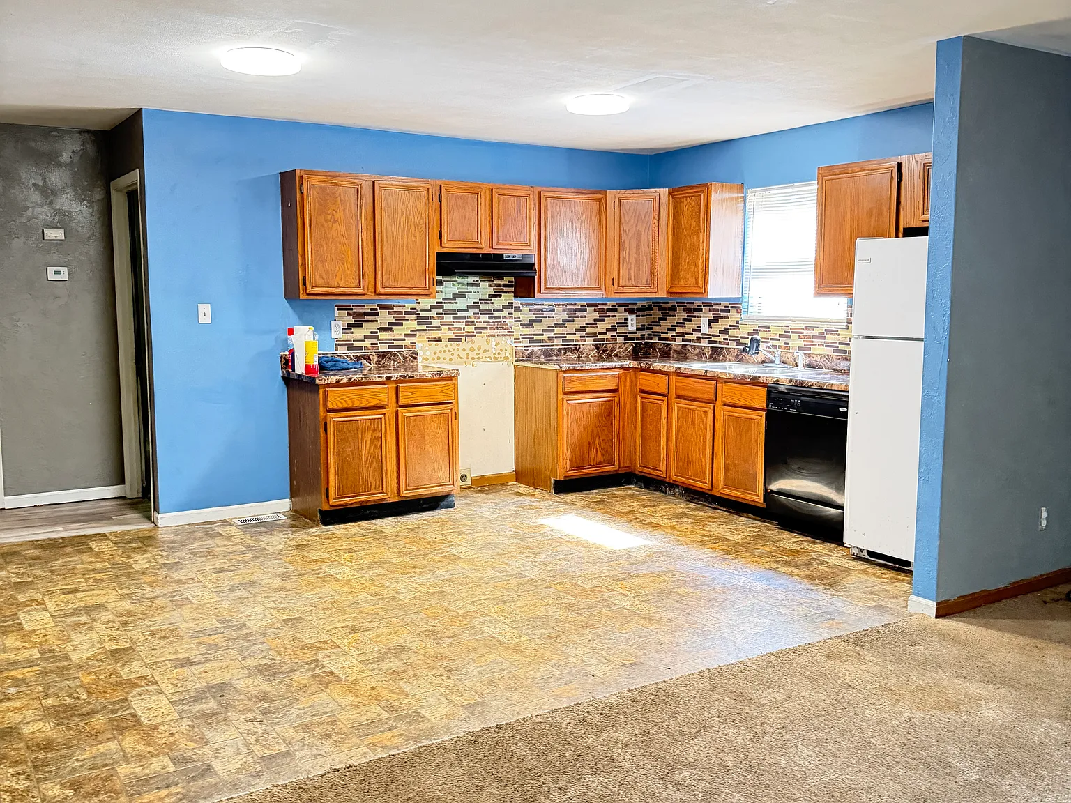 2 bed, $1,100 — Photo 4