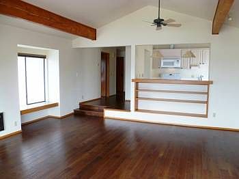 3rd image of 1232 Lakeview Blvd E APT 3