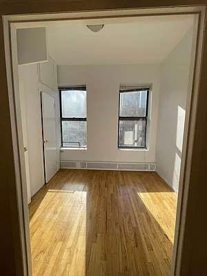 Rented by KNOCKKNOCK LLC | media 1