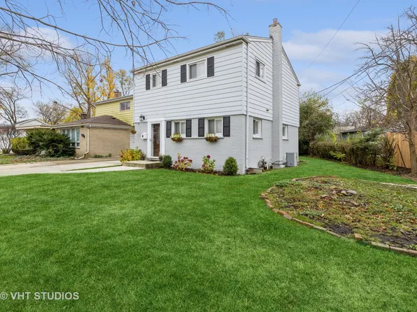 2935 Greenleaf Ave, Wilmette, IL 60091