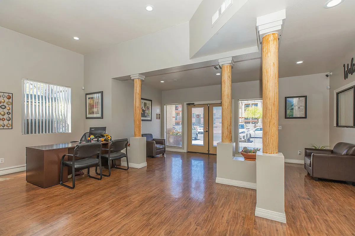 Building Photo - Ventura Villas