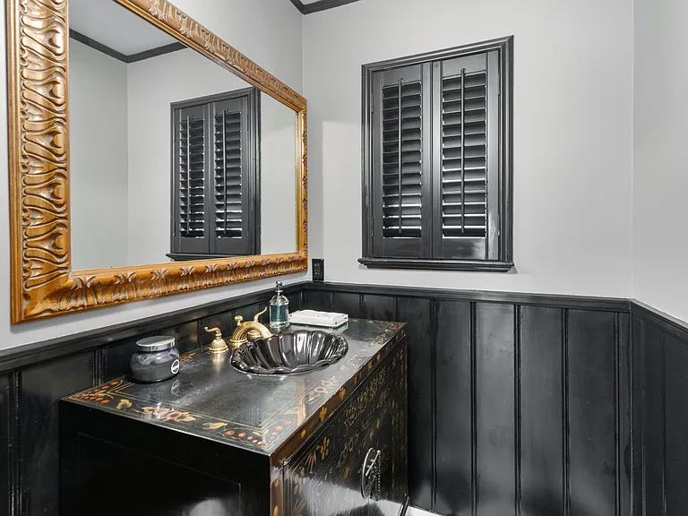 11451 Parkchester Dr — Photo 12