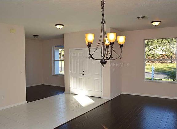 4th image of 1810 Emerald Green Cir