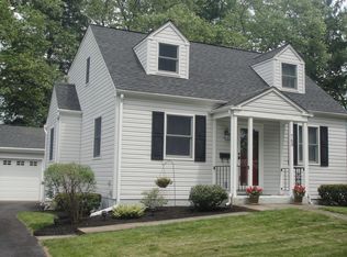 763 Magnolia Rd, Hellertown, PA 18055