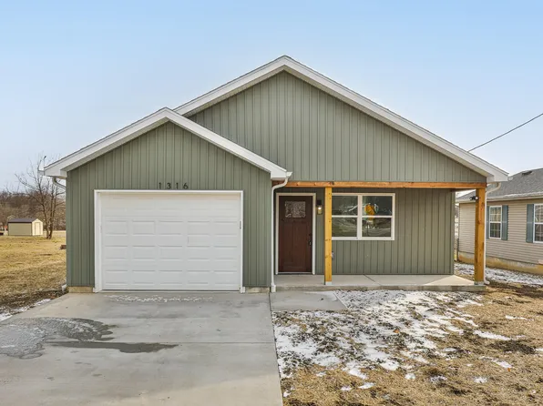 1316 W Fair Play Street, Bolivar, MO 65613