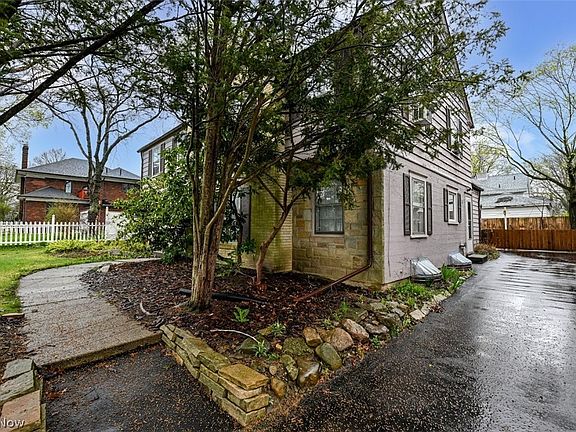 2nd image of 617 Orlando Ave