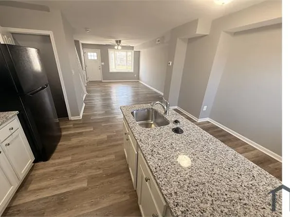 733 Corby Rd, Essex, MD 21221