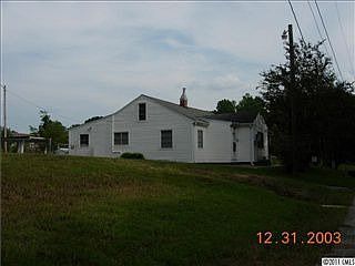2nd image of 1020 Floyd Ln