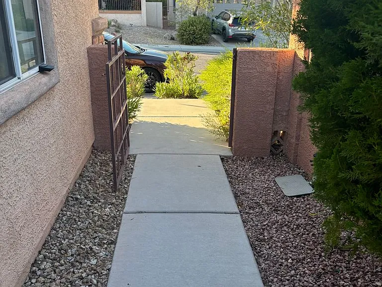 11425 Drappo Ave — Photo 3