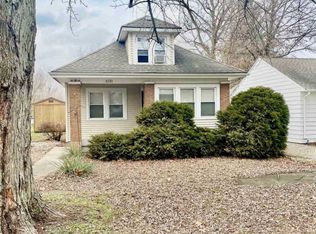 3131 S 3rd St, Southern View, IL 62703