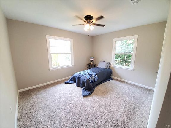 5th image of 206 Ruberia Ave