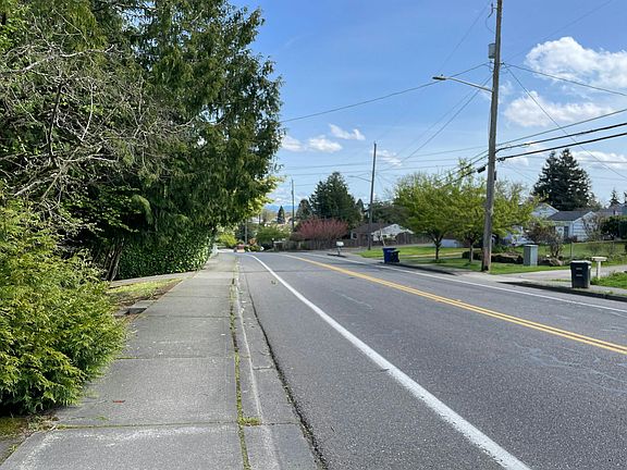 5th image of 2104 S 120th St