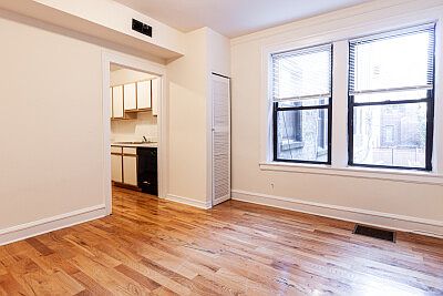 1st image of 3912 N Janssen Ave #3