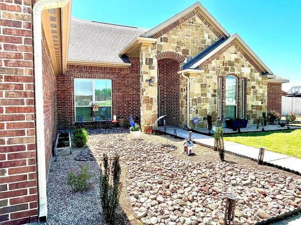 125 Heather Ln, Decatur, TX 76234