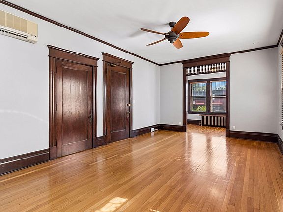 3rd image of 535 Selby Ave APT 1