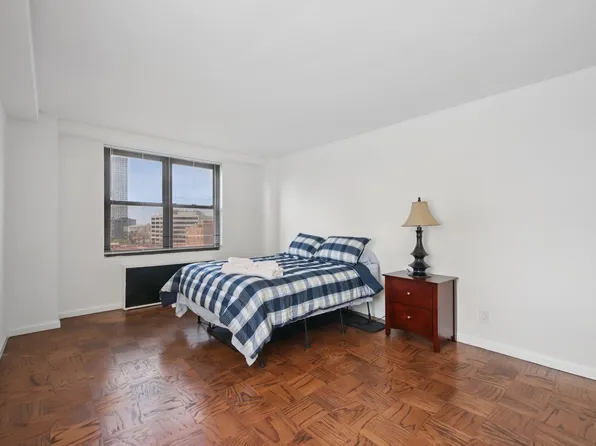 10 Huron Avenue image 23 of 37