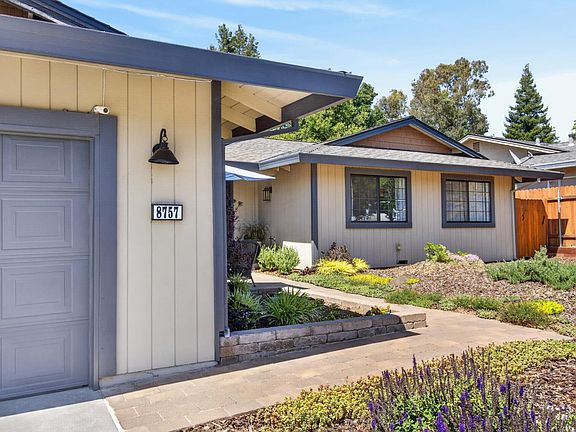 3rd image of 8757 Sharmead Way